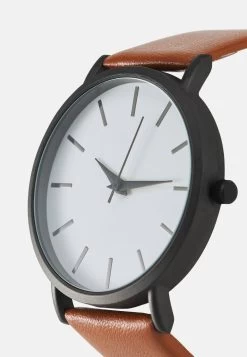 Pier One UNISEX – Montre Rabais Montres Et Bijoux Boucle Ardillon -Fashion Soldes 85a81b101dc74df08a2a213cd7f1d668