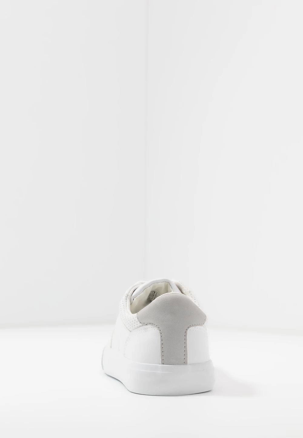 Pier One UNISEX – Baskets Basses Assurance De L’Authenticité Sneakers Rond 4 Pier One UNISEX – Baskets Basses Assurance De L’Authenticité Sneakers Rond – Image 4