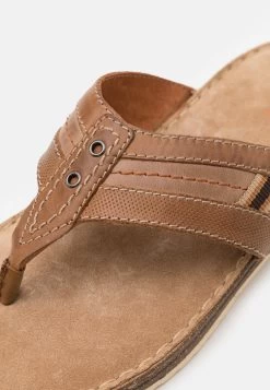 Pier One Tongs Qualité Absolue Sandales Et Tongs Ouvert Homme 11 Pier One Tongs Qualité Absolue Sandales Et Tongs Ouvert Homme -Fashion Soldes 87dbe7a0d9f04bc28a7fa5d5b91bb61d