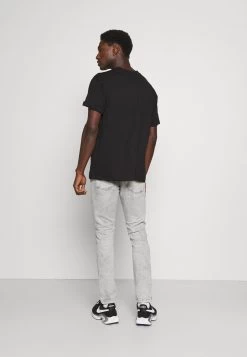 Pier One Jean Slim Réduction Jeans Normale Homme -Fashion Soldes 8825d3f65ebe4e6b84e56c32b70e1881