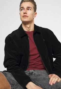 Pier One 5 PACK – T-shirt Basique Prix Sacrifiés T-shirts Col Rond Homme 25 Pier One 5 PACK – T-shirt Basique Prix Sacrifiés T-shirts Col Rond Homme -Fashion Soldes 8c7ca28aba444f0ca09b550c10abc589