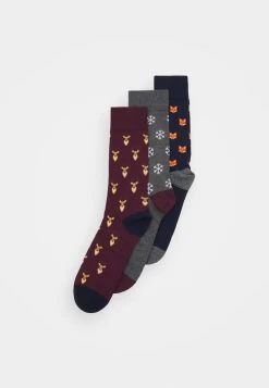 Pier One Prix Préférentiel XMAS GIFT BOX 3 PACK – Chaussettes Sous-vêtements & Chaussettes à Pois Homme -Fashion Soldes 90bf7b5449af40f29f845832b67b3f56 5