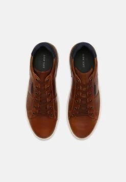 Pier One Pas Cher Baskets Basses Sneakers Rond Homme 10 Pier One Pas Cher Baskets Basses Sneakers Rond Homme -Fashion Soldes 91259f350bff493aa69bf89f9c49e18e