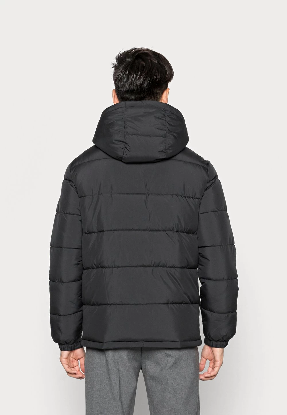 Pier One BASIC PUFFER JACKET WITH CONTRAST HOOD – Veste D’hiver Prix Accessible Vestes Capuche Homme 3 Pier One BASIC PUFFER JACKET WITH CONTRAST HOOD – Veste D’hiver Prix Accessible Vestes Capuche Homme – Image 3