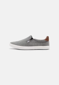 Pier One UNISEX – Mocassins Vendre Baskets & Sneakers Rond -Fashion Soldes 93696da806464e8d8c0f9ee2f0fe6d59