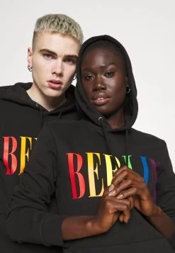 Pier One PRIDE – Sweat à Capuche Prix Sympa Pulls Et Gilets Homme 10 Pier One PRIDE – Sweat à Capuche Prix Sympa Pulls Et Gilets Homme -Fashion Soldes 9884ff0591e14f7791dce29415f1567d