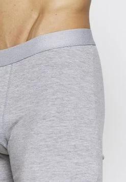 Pier One 3 PACK – Shorty Prix Ourlé Sous-vêtements & Chaussettes Normale Homme -Fashion Soldes 9ab15d02dfbe4bb39f4359d7ce25ee1a