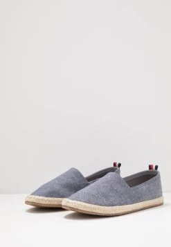 Pier One 50% Off De Vente UNISEX – Espadrilles Chaussures Basses Rond -Fashion Soldes 9c452bf85d2245228fd5d64ea90088c5
