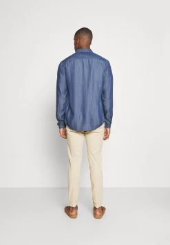 Pier One Réduction Chemise Chemises Col Kent Homme -Fashion Soldes 9edd39c4bc5548ba96a8e3003d098e09