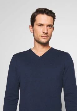 Prix Malin Pier One 2PACK – Pullover Pulls Et Gilets Col En V Homme -Fashion Soldes a100675efbd845fb8402740836b4102d