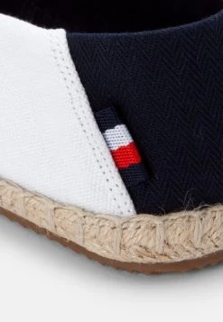 Pier One Espadrilles Soldes Chaussures Basses Rond Unisex -Fashion Soldes a179fcff0fc649dd997161588d96d0d4