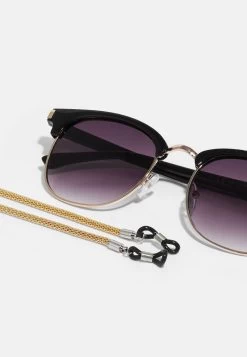 Pier One Soldes CHAIN UNISEX SET – Lunettes De Soleil Trapèze -Fashion Soldes a311c641fa3c433f92f19a2251d1e649
