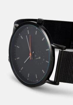 Promos Pier One Montre Montres Et Bijoux Couleur Unie Homme 9 Promos Pier One Montre Montres Et Bijoux Couleur Unie Homme -Fashion Soldes a3dc4bb4f5be421ea208b59acd065cf5