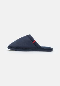 Pier One Prix Acceptable Chaussons Rond Homme