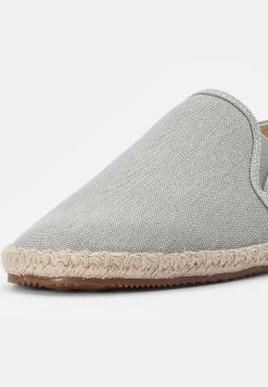 Prix Compétitif Pier One Espadrilles Rond Unisex -Fashion Soldes a6088ae2f9c44d1ba265c65e1e44d003