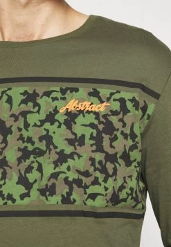 Pier One T-shirt à Manches Longues Prix Imbattable T-shirts Col Rond Homme -Fashion Soldes aaa7619e94ee4203964b4c799e4cfc24