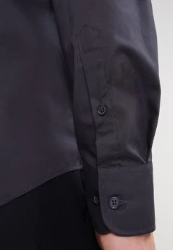 Pier One Chemise Classique Prix Aimable Costumes Col Kent Homme -Fashion Soldes ab9cdb89e20f4d3a8e01a281680fd702