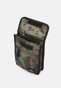 En Remise Pier One UNISEX – Sac Bandoulière Sacs Et Bagages à Scratch -Fashion Soldes ae3f0f3ec1e44221a20d773d2f3fd610