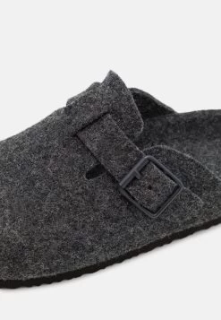 Pier One Prix De Rêve UNISEX – Chaussons Sandales Rond -Fashion Soldes b2155efd7bf548219c738e3d7e0757b9