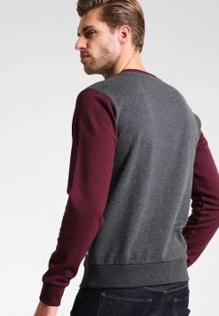 Pier One Meilleur Prix Garanti Sweatshirt Pulls Et Gilets Col Rond Homme 9 Pier One Meilleur Prix Garanti Sweatshirt Pulls Et Gilets Col Rond Homme -Fashion Soldes b366d3c203b54dc4a8449a8795c7abc0