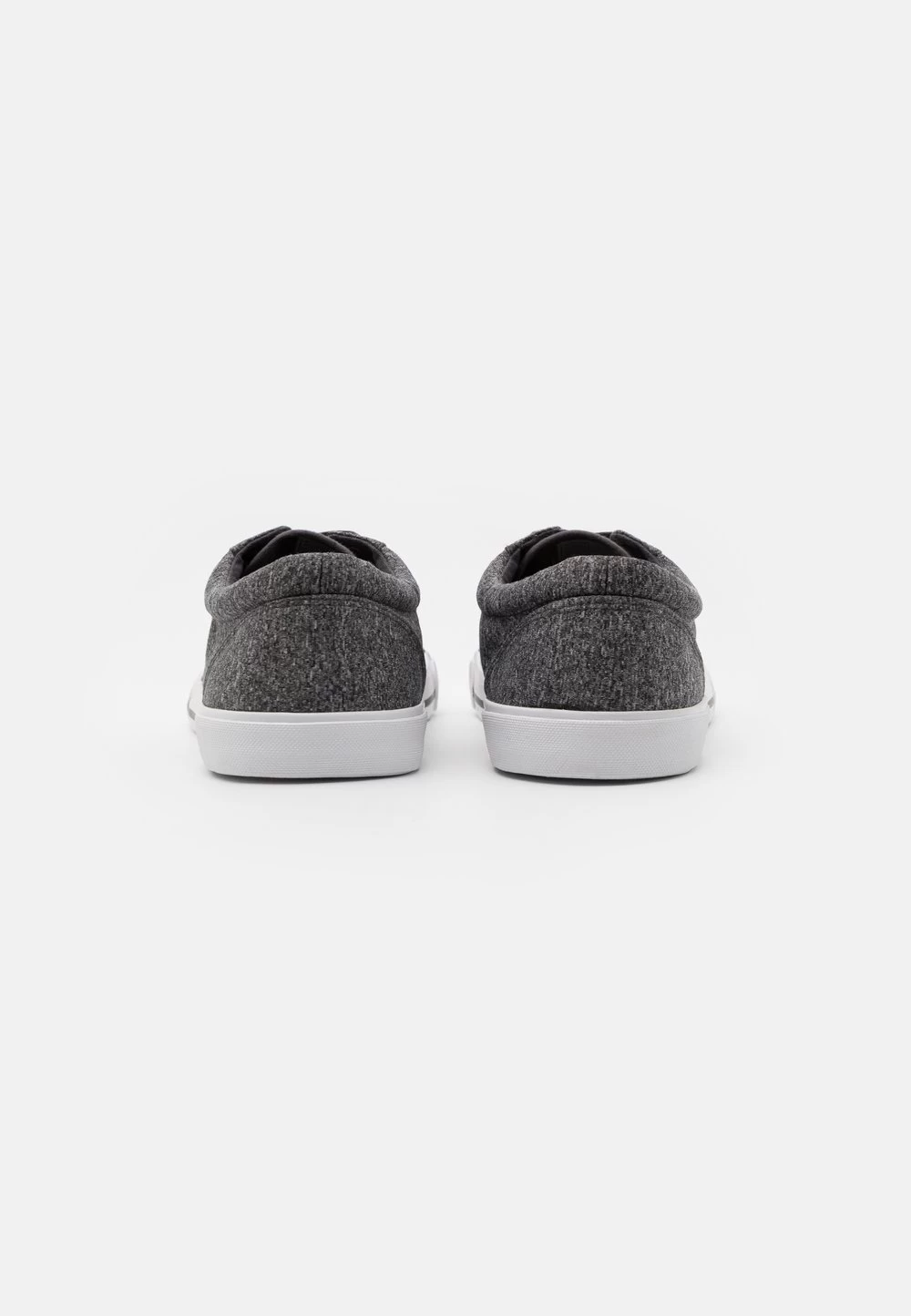 Pier One Prix Incroyables Baskets Basses Sneakers Rond Unisex 3 Pier One Prix Incroyables Baskets Basses Sneakers Rond Unisex – Image 3