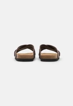Produit De Première Qualité Pier One UNISEX – Chaussons Sandales Ouvert 9 Produit De Première Qualité Pier One UNISEX – Chaussons Sandales Ouvert -Fashion Soldes b64bd94841374f58a4a8e2cf13040258