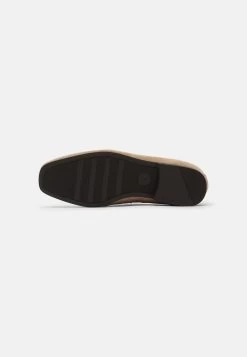 Pier One Mocassins Prix Affortable Chaussures De Ville Rond Homme 16 Pier One Mocassins Prix Affortable Chaussures De Ville Rond Homme -Fashion Soldes b6c98bf8ceac4ccc892f8021fd8526da
