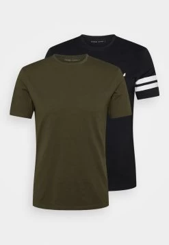 Pier One 2 PACK – T-shirt Imprimé Prix Réduit T-shirts Col Rond Homme -Fashion Soldes b704346212db4c51b9ec1c398847925c