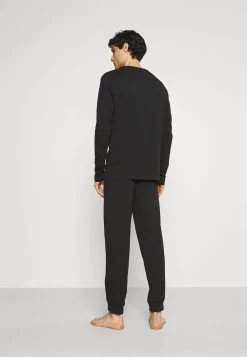 Haute Qualité Pier One Pyjama Pyjamas Haute Homme -Fashion Soldes b9b8fb88b64649ea840444d93817e424