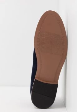 Bas Prix Pier One Derbies & Richelieus Chaussures De Ville Rond Homme -Fashion Soldes bab9373c019f4b378f0d6e07e8f42d98