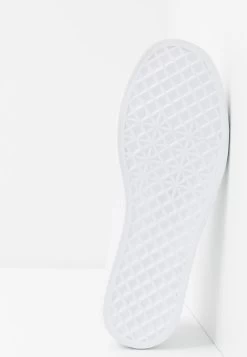 Qualité Garantie 100% Pier One UNISEX – Baskets Basses Baskets & Sneakers Rond 10 Qualité Garantie 100% Pier One UNISEX – Baskets Basses Baskets & Sneakers Rond -Fashion Soldes bc014cdc74bb41ffafb958c952a340ae