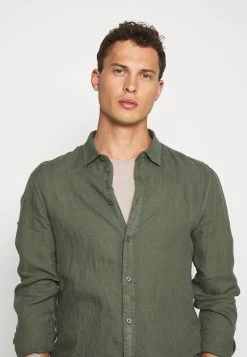 Prix Aimable Pier One Chemise Chemises Col Kent Homme -Fashion Soldes bc024f0019644ca5a8c6e48efc2d69c4