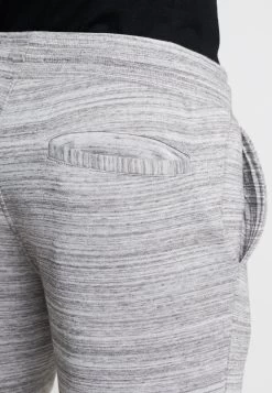 Pier One Prix Bradés Short Shorts Normale Homme -Fashion Soldes bc147cd9981d4ecd970572e1226d94d7