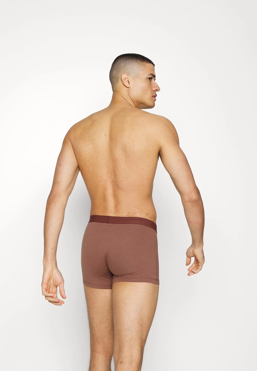 Pier One 3 PACK – Shorty Vendre-Réclame Sous-vêtements & Chaussettes Normale Homme 3 Pier One 3 PACK – Shorty Vendre-Réclame Sous-vêtements & Chaussettes Normale Homme – Image 3