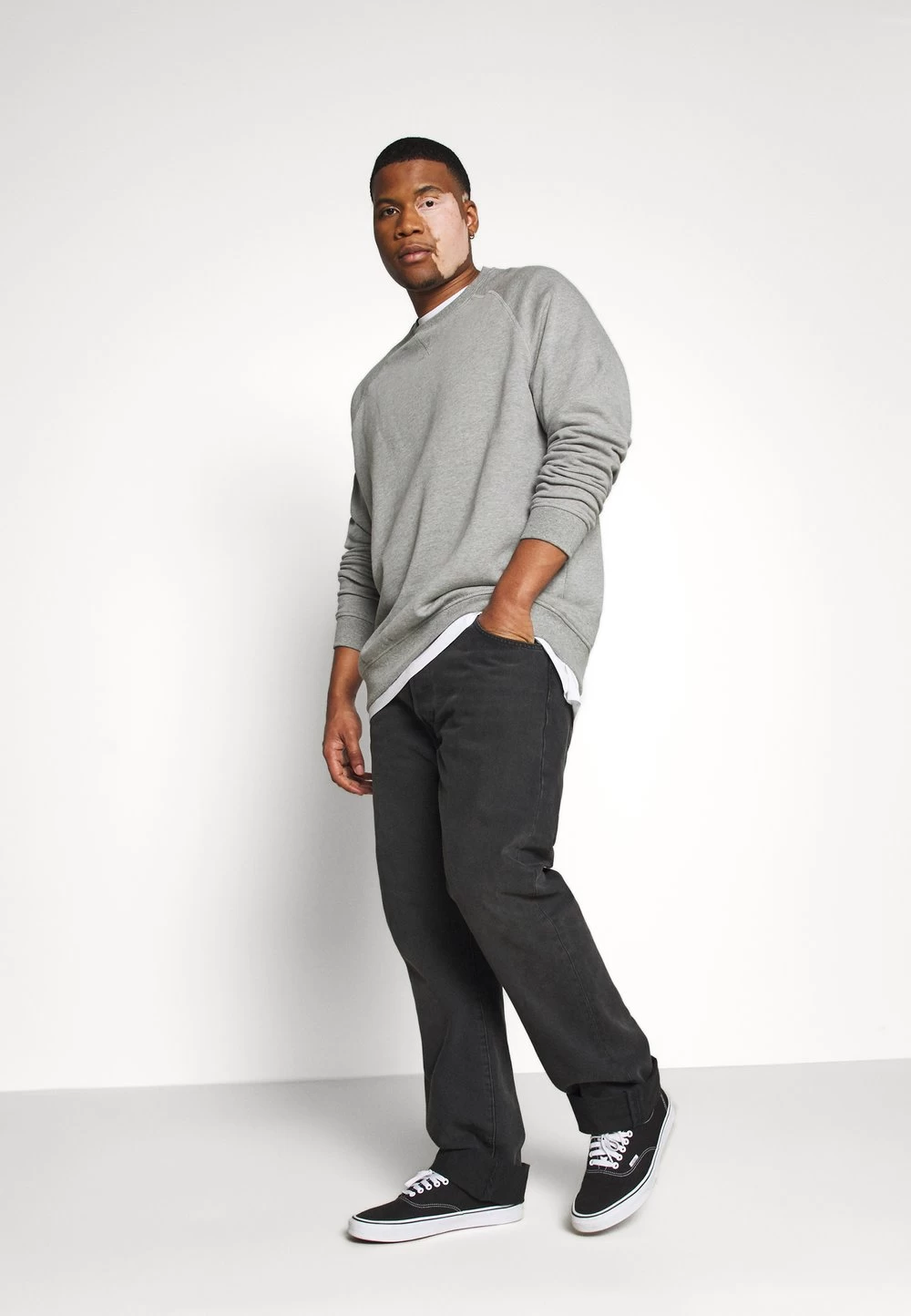 Prix Malin Pier One Sweatshirt Pulls Et Gilets Col Rond Homme 2 Prix Malin Pier One Sweatshirt Pulls Et Gilets Col Rond Homme – Image 2