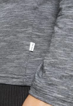 Prix Incroyables Pier One T-shirt à Manches Longues T-shirts Col Rond Homme -Fashion Soldes cd7201548a174e64bcb799b21c3ef76e