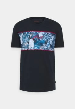 Pier One T-shirt Imprimé Plus Bas Prix De Vente T-shirts Col Rond Homme -Fashion Soldes d0b64f2d222f440ebee5e2ed16fbf3de 1