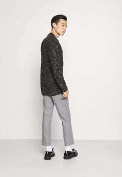 Pier One Prix Distinctifs Pullover Pulls Et Gilets Col Rond Homme 9 Pier One Prix Distinctifs Pullover Pulls Et Gilets Col Rond Homme -Fashion Soldes d0f1578bc185446eaafda9bce49b9663