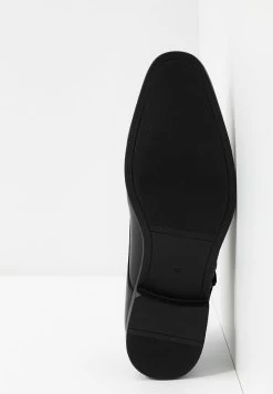 Réduction Pier One Mocassins Mocassins Et Loafers Rond Homme -Fashion Soldes d2ee0eb9abde434abd86f843a2faa625