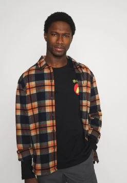 Prix Dynamité Pier One T-shirt à Manches Longues T-shirts Col Rond Homme 12 Prix Dynamité Pier One T-shirt à Manches Longues T-shirts Col Rond Homme -Fashion Soldes d43ff442568a4821a69a1805cf4bdcd9