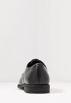 Prix Dégriffé Pier One Derbies & Richelieus Chaussures De Ville Rond Homme -Fashion Soldes d80a9138d2bb4dc2833242f8c9ed9cd8