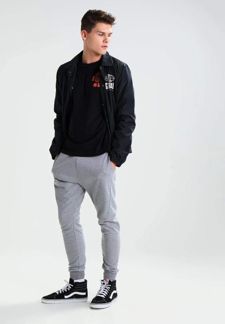 Pier One Pantalon De Survêtement Prix D’Amis Pantalons Haute Homme 2 Pier One Pantalon De Survêtement Prix D’Amis Pantalons Haute Homme – Image 2