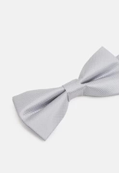 Prix Réduit Pier One Noeud Papillon Cravates Et Accessoires De Costume Carreaux Homme -Fashion Soldes e101f355c8c042b1b907d2c527e04057