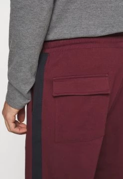 Pier One LOUNGE STRIPED SHORTS – Bas De Pyjama Prix D’Amis Pyjamas Normale Homme 14 Pier One LOUNGE STRIPED SHORTS – Bas De Pyjama Prix D’Amis Pyjamas Normale Homme -Fashion Soldes e141be6c862146e08efc31471731fd8b