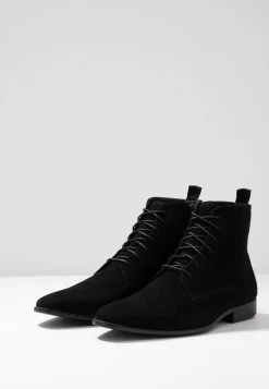 Prix Dynamité Pier One Bottines à Lacets Boots Et Bottes Carré Homme -Fashion Soldes e2d7919dda4a4caaa552e18df2fb29c9