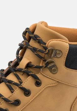 Pier One Baskets Montantes Qualité Garantie 100% Baskets & Sneakers Rond Homme 11 Pier One Baskets Montantes Qualité Garantie 100% Baskets & Sneakers Rond Homme -Fashion Soldes e325666522354a59b56e0b4b3e77c129