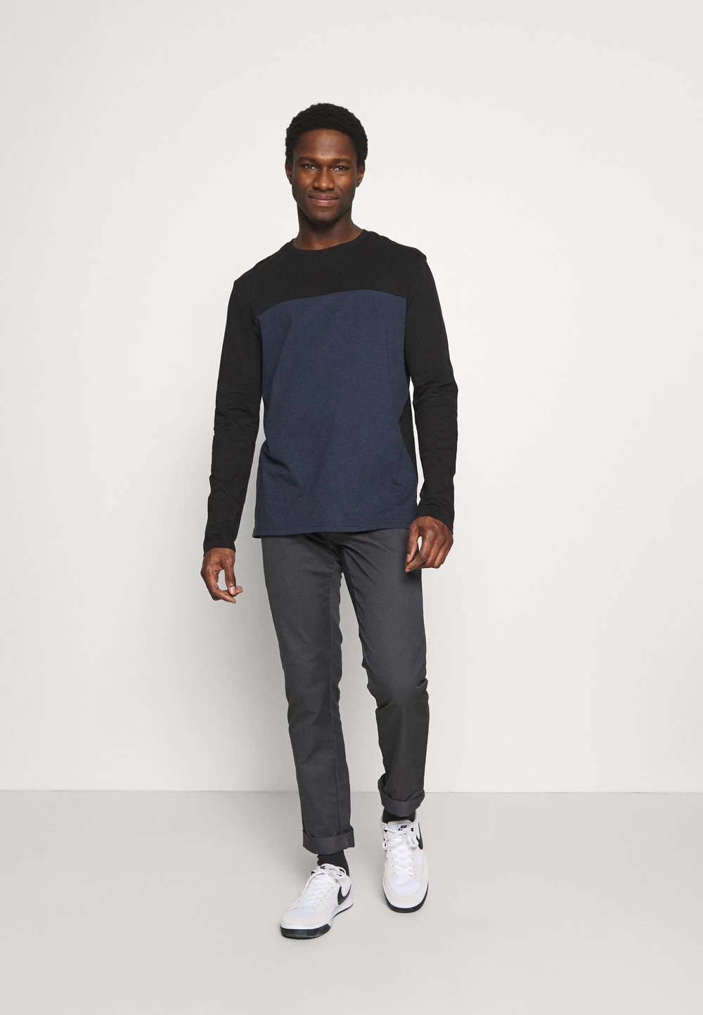 Pier One 50% Off De Vente T-shirt à Manches Longues T-shirts Col Rond Homme 2 Pier One 50% Off De Vente T-shirt à Manches Longues T-shirts Col Rond Homme – Image 2