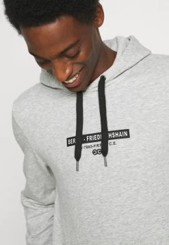 Pier One Plus Bas Prix De Vente Sweatshirt Pulls Et Gilets Capuche Homme 10 Pier One Plus Bas Prix De Vente Sweatshirt Pulls Et Gilets Capuche Homme -Fashion Soldes eb2c311ce66245e0a70dd46a3f0290f2