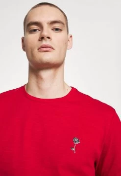 Prix Ourlé Pier One T-shirt Imprimé T-shirts Col Rond Unisex 13 Prix Ourlé Pier One T-shirt Imprimé T-shirts Col Rond Unisex -Fashion Soldes edba2802f6164a569954ff6c1f6270df