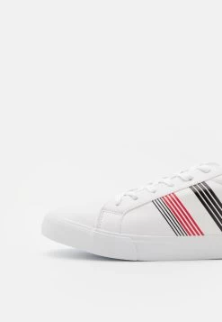 Pier One Qualité Excellente UNISEX – Baskets Basses Baskets & Sneakers Rond 11 Pier One Qualité Excellente UNISEX – Baskets Basses Baskets & Sneakers Rond -Fashion Soldes eeba8656d40340bab070d7e2d908ec62